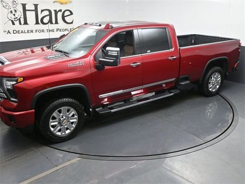 Used 2024 Chevrolet Silverado 2500 High Country w/ High Country Premium Package image 56