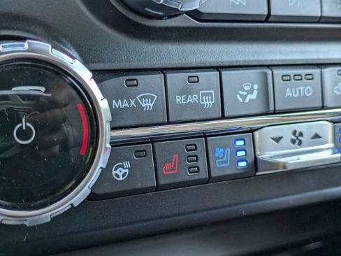 Used 2024 Ford F350 Lariat w/ Lariat Ultimate Package AWD/4WD image 24