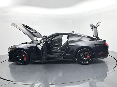 Used 2022 Ford Mustang Shelby GT500 w/ Technology Package RWD image 76