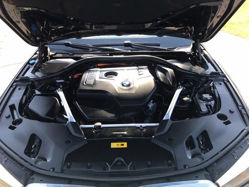 Used 2018 BMW 530e xDrive 530e xDrive iPerformance Sedan w/ Premium Package 2 image 60