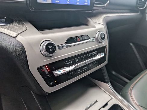 Used 2023 Ford Explorer Timberline image 21