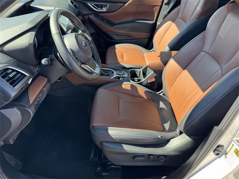 Used 2023 Subaru Forester Touring image 9
