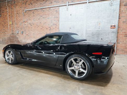 Used 2008 Chevrolet Corvette Convertible w/ Preferred Equipment Group RWD image 11