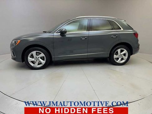 Used 2020 Audi Q3 2.0T Premium w/ Convenience Package AWD/4WD image 2