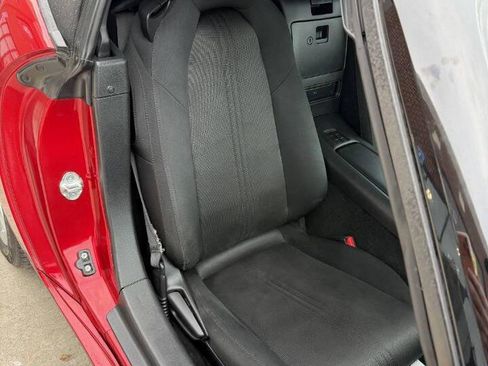 Used 2017 MAZDA MX-5 Miata Sport image 32