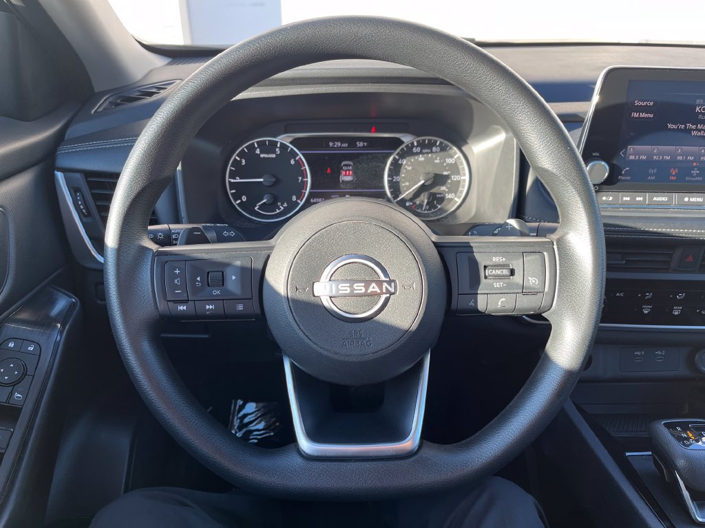 Used 2024 Nissan Rogue S AWD/4WD image 15