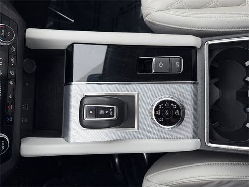 Used 2022 Mitsubishi Outlander SEL image 21