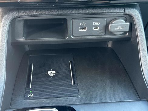 Certified 2025 Honda Pilot Touring image 29