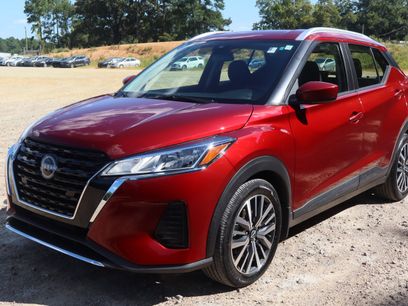 Used 2022 Nissan Kicks SV