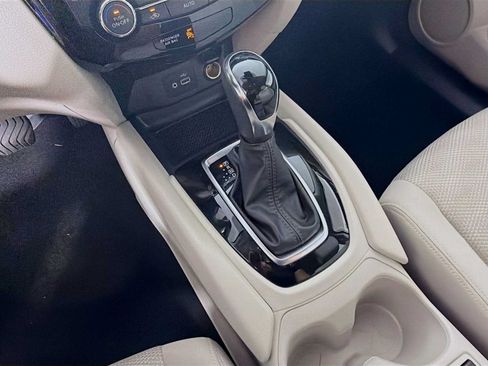 Used 2020 Nissan Rogue Sport SV w/ All-Weather Package AWD/4WD image 14