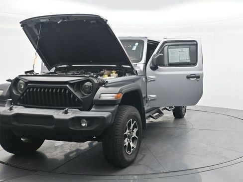 Used 2020 Jeep Gladiator Sport w/ Quick Order Package 24S AWD/4WD image 34