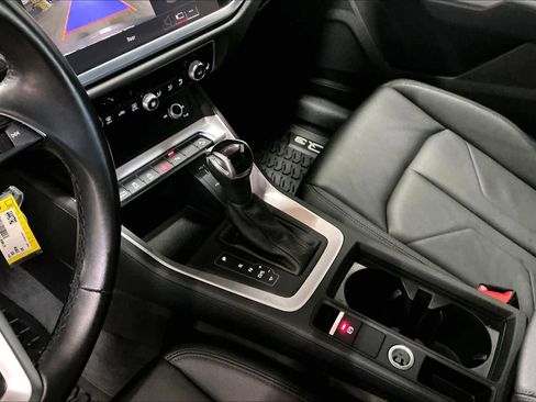 Used 2022 Audi Q3 2.0T Premium w/ Convenience Package image 19