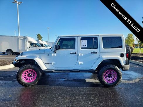 Used 2012 Jeep Wrangler Unlimited Rubicon w/ Dual Top Group image 5