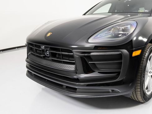 New 2026 Porsche Macan image 13