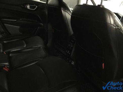 Used 2022 Jeep Compass Trailhawk w/ Trailhawk Elite Group AWD/4WD image 35