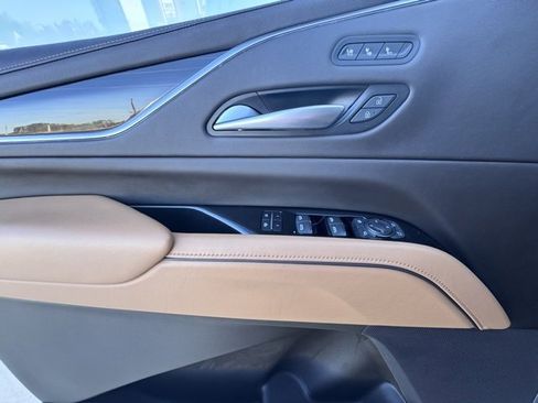 Used 2023 Cadillac Escalade Sport w/ LPO, ONYX Package image 12