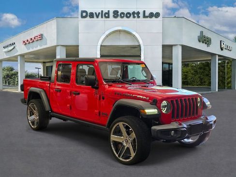 Used 2021 Jeep Gladiator Rubicon AWD/4WD image 3