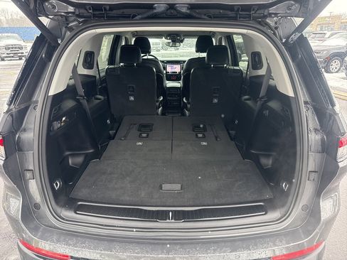 Used 2023 Jeep Grand Cherokee L Limited image 18