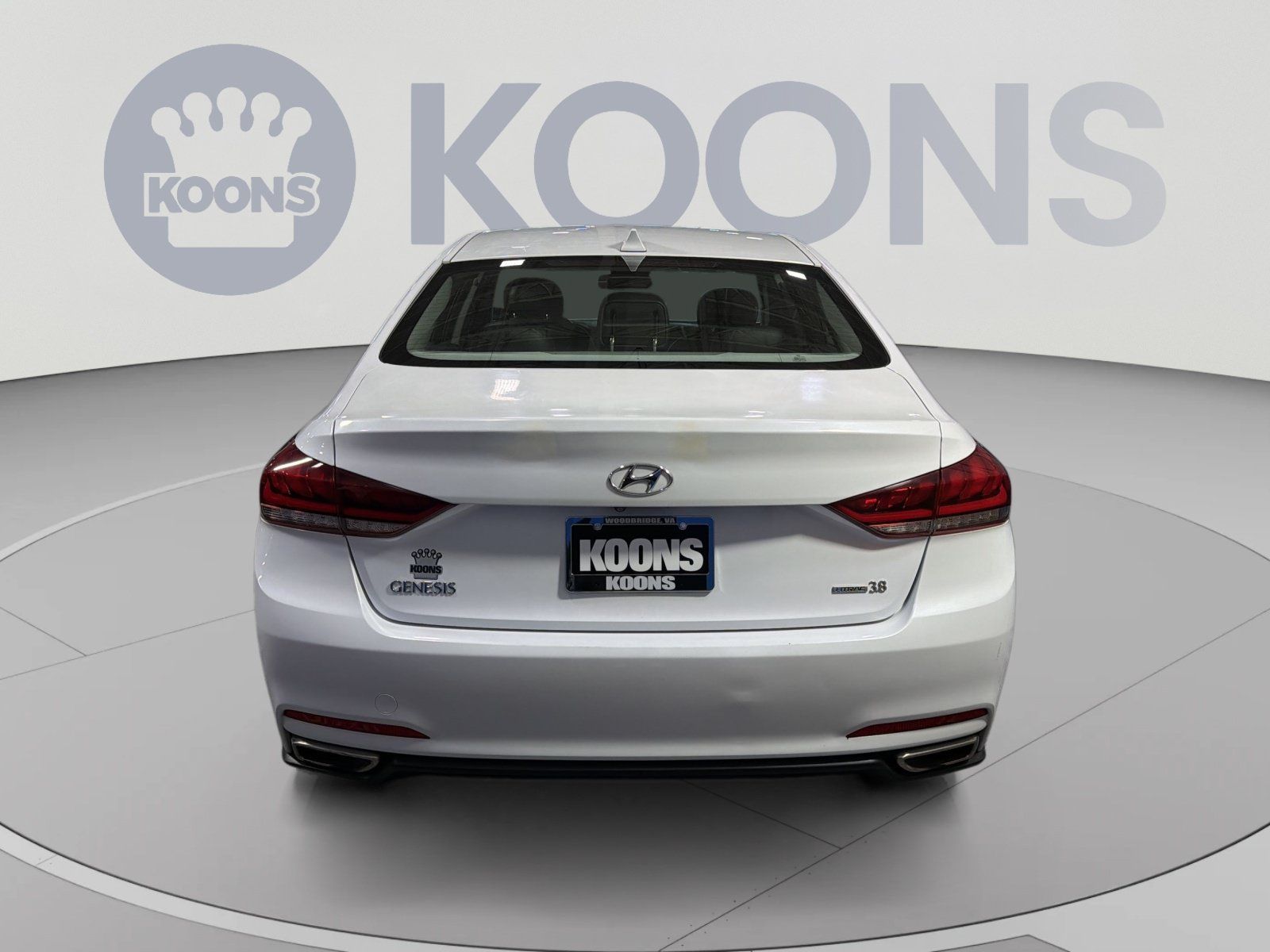 Used 2016 Hyundai Genesis 3.8 AWD/4WD image 5