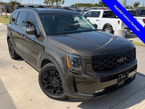 Used 2022 Kia Telluride EX w/ EX Premium Package AWD/4WD image 4