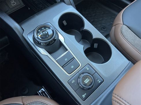 New 2025 Ford Bronco Sport Outer Banks w/ Sasquatch Outer Banks Package image 8