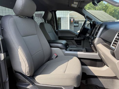 Used 2017 Ford F150 XLT w/ Equipment Group 301A Mid RWD image 12