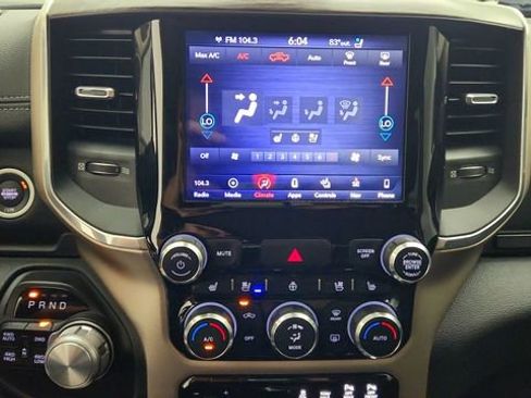 Used 2019 RAM 1500 Laramie AWD/4WD image 15