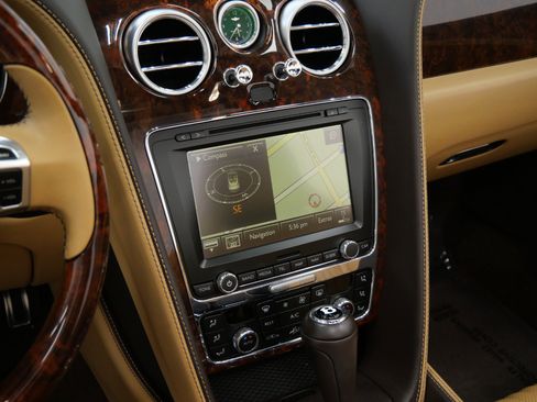 Used 2018 Bentley Continental GT AWD/4WD image 28