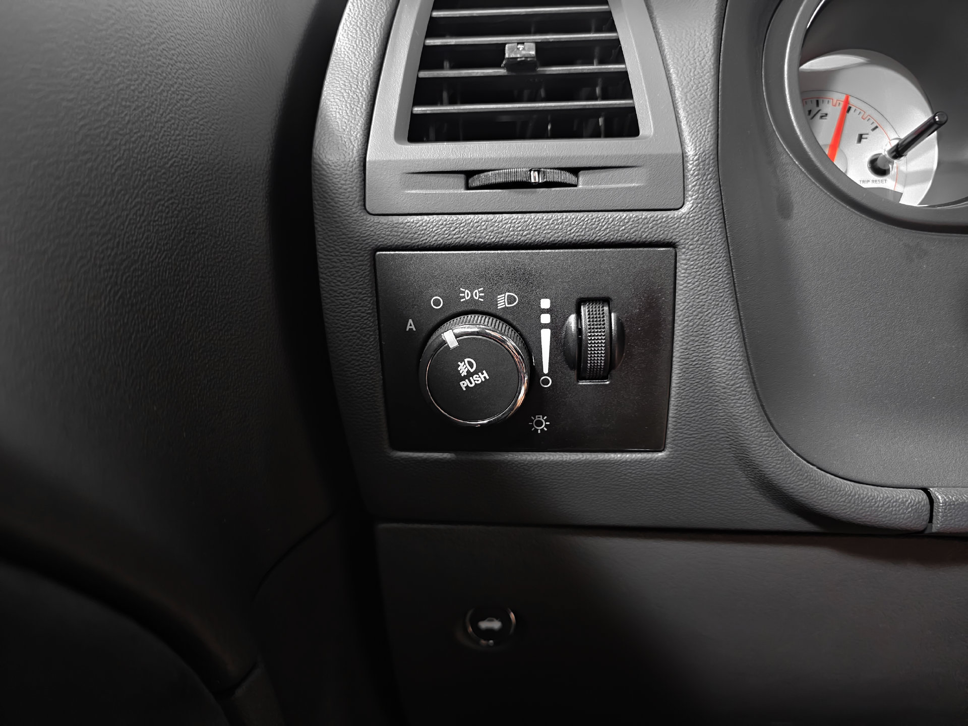 Used 2012 Dodge Challenger SRT8 w/ Premium Sound Group RWD image 31