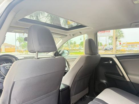 Used 2015 Toyota RAV4 XLE FWD image 21