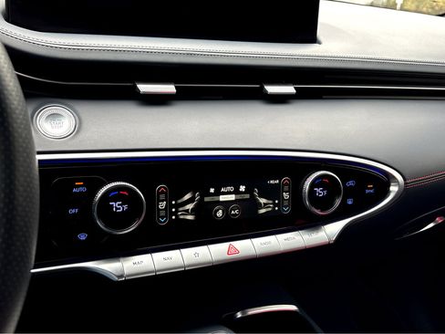 Used 2023 Genesis GV70 3.5T Sport w/ Sport Prestige Package image 8