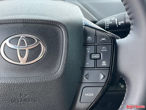 Certified 2026 Toyota bZ FWD image 24