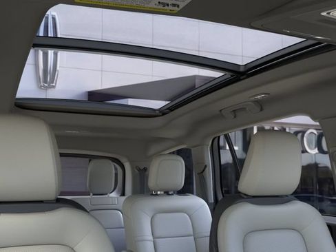 New 2026 Lincoln Aviator 2WD image 22