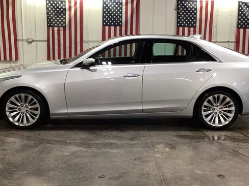 Used 2018 Cadillac CTS Premium Luxury image 6