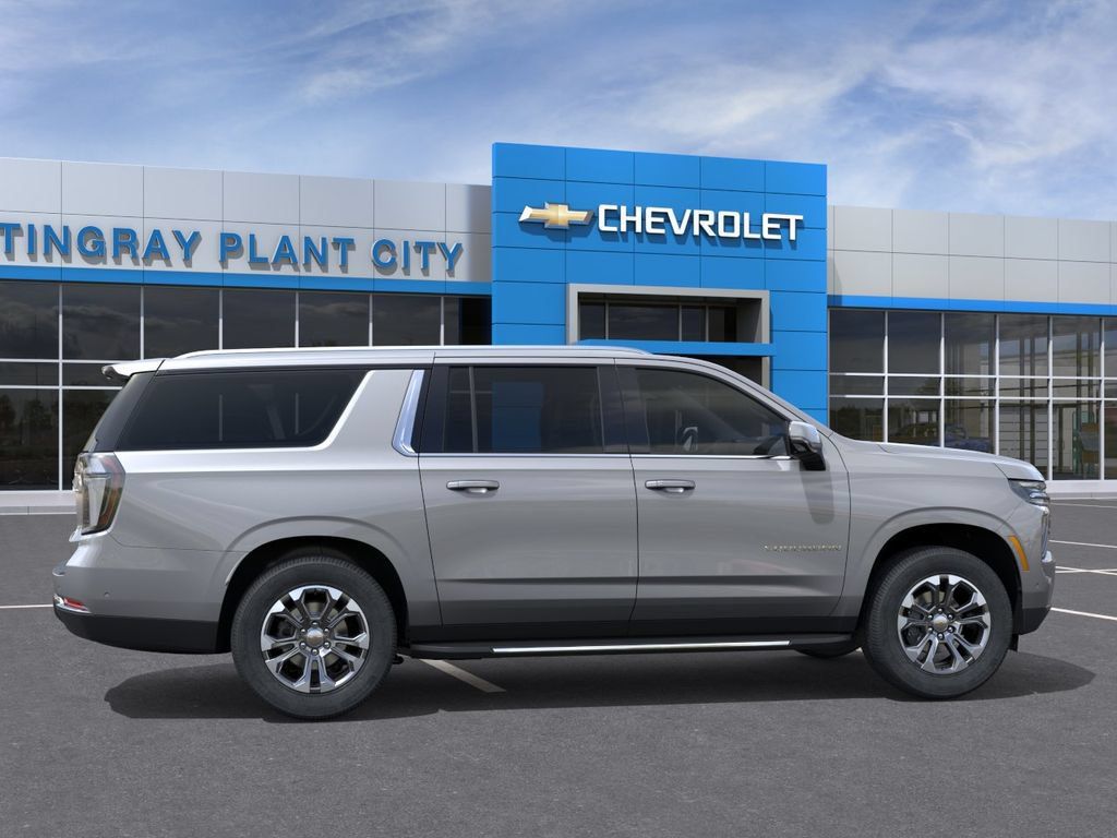 New 2026 Chevrolet Suburban LT w/ Comfort Package RWD image 5