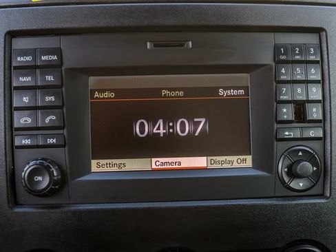 Used 2018 Mercedes-Benz Sprinter 2500 image 23