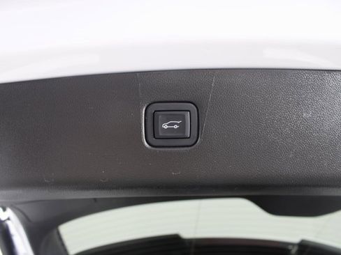 Used 2023 Chevrolet Blazer LT w/ Convenience Package image 18