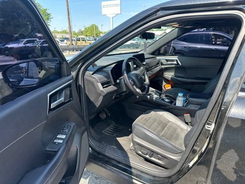 Used 2023 Mitsubishi Outlander SE AWD/4WD image 5