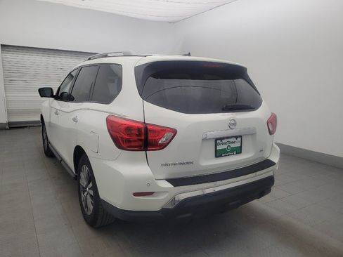 Used 2018 Nissan Pathfinder SL FWD image 5