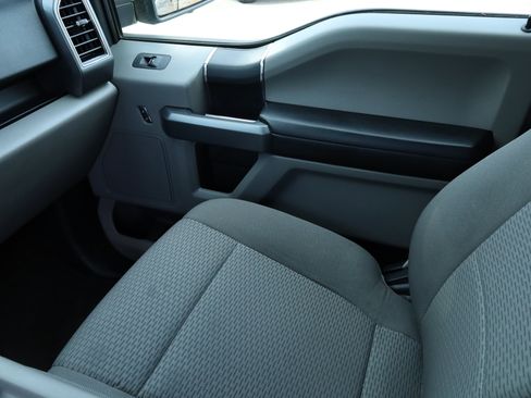 Used 2017 Ford F150 XLT w/ Trailer Tow Package image 10