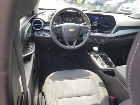 Used 2024 Chevrolet Trax LS FWD image 10