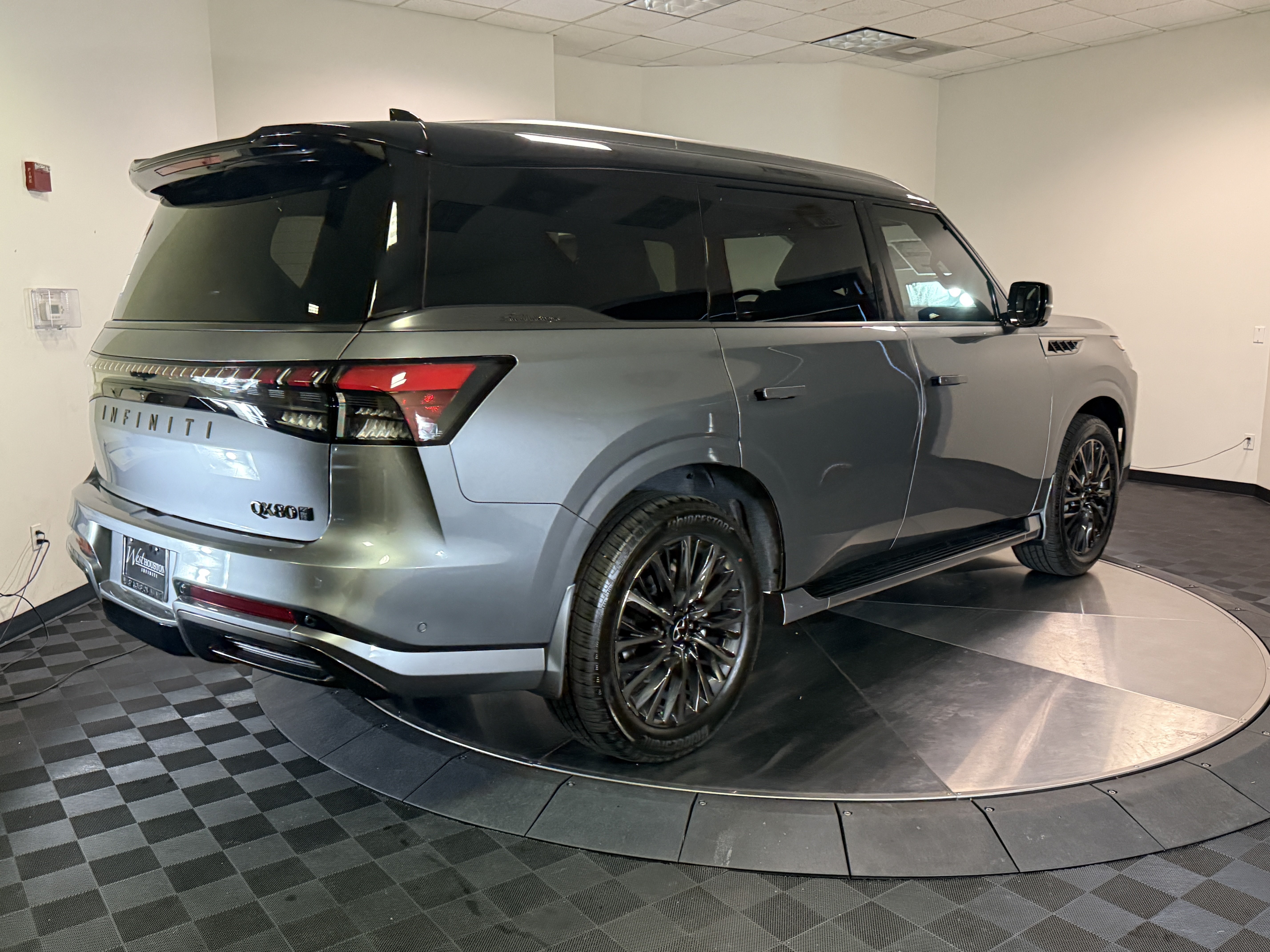 New 2026 INFINITI QX80 Autograph w/ Premium Cargo Package AWD/4WD image 7