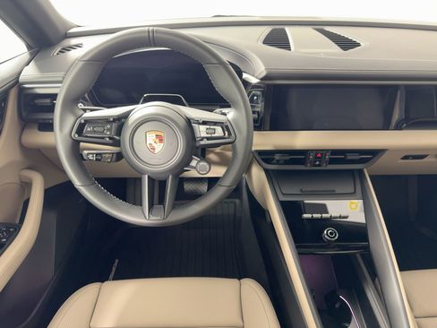 New 2026 Porsche Macan Electric RWD image 27