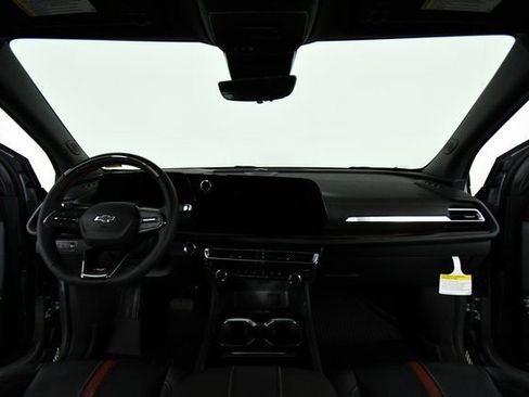 New 2026 Chevrolet Traverse RS w/ LPO, Floor Liner Package image 18