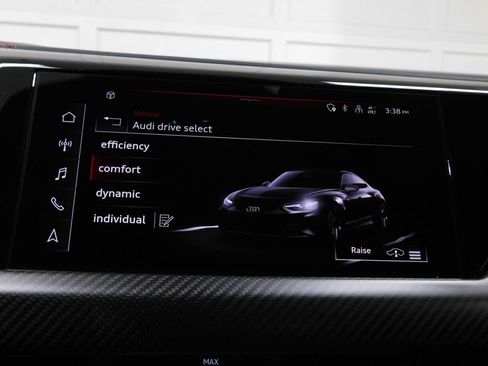 Used 2022 Audi RS e-tron GT AWD/4WD image 66
