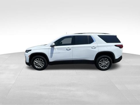 Used 2023 Chevrolet Traverse LT FWD image 4
