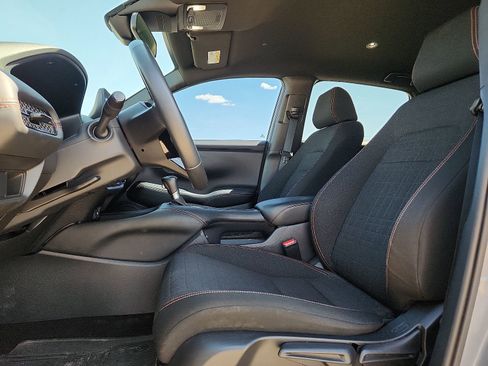 Used 2023 Honda HR-V Sport image 11