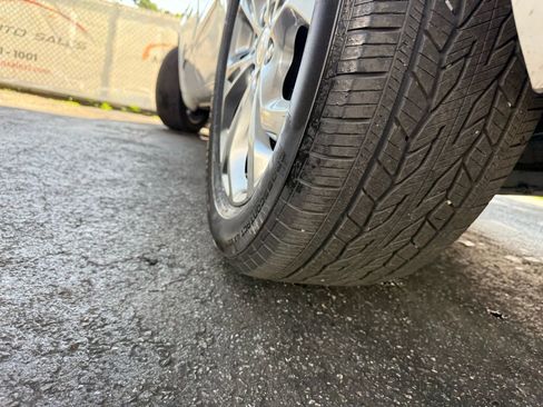 Used 2021 Buick Enclave Avenir w/ Avenir Technology Package image 49