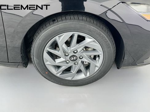 Used 2024 Hyundai Elantra SEL FWD image 34