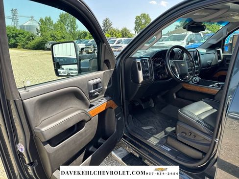 Used 2018 Chevrolet Silverado 2500 High Country w/ Duramax Plus Package AWD/4WD image 8